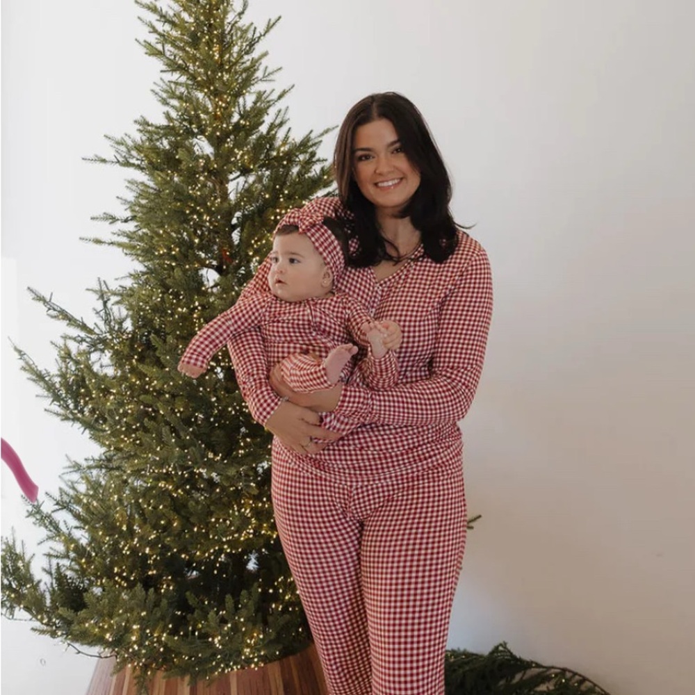 Forever French Womens Medium Bamboo Pajamas in Red Gingham (top & bottom)